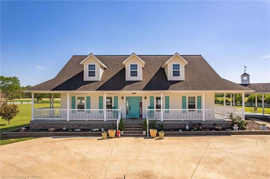 3.6 Acres of Residential Land with Home for Sale in Paris, Arkansas