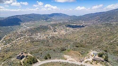 30.8 Acres of Recreational & Residential Land for Sale in Tehachapi, California