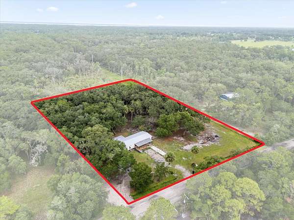 5.5 Acres of Residential Land with Home for Sale in Geneva, Florida