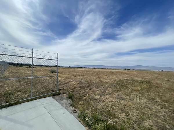 18.1 Acres of Land for Sale in Lancaster, California