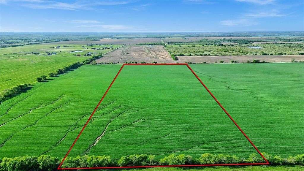 24 Acres of Mixed-Use Land for Sale in Tioga, Texas
