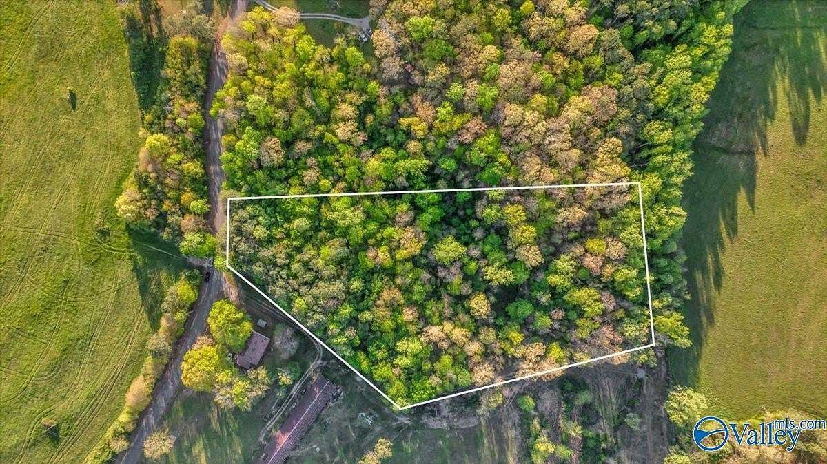 5 Acres of Land for Sale in Section, Alabama