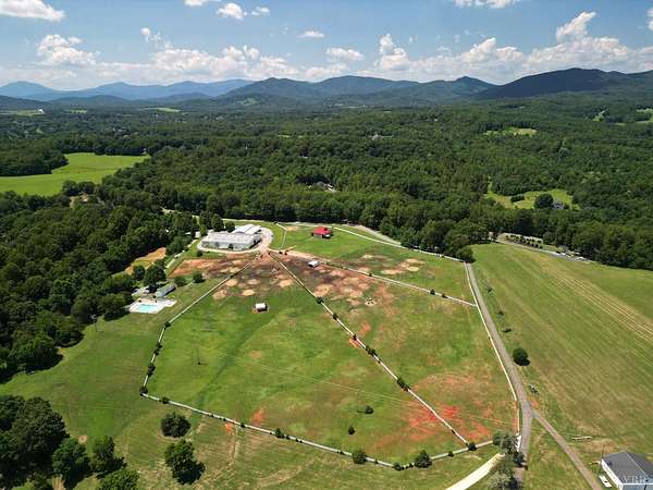 18.4 Acres of Land with Home for Sale in Forest, Virginia