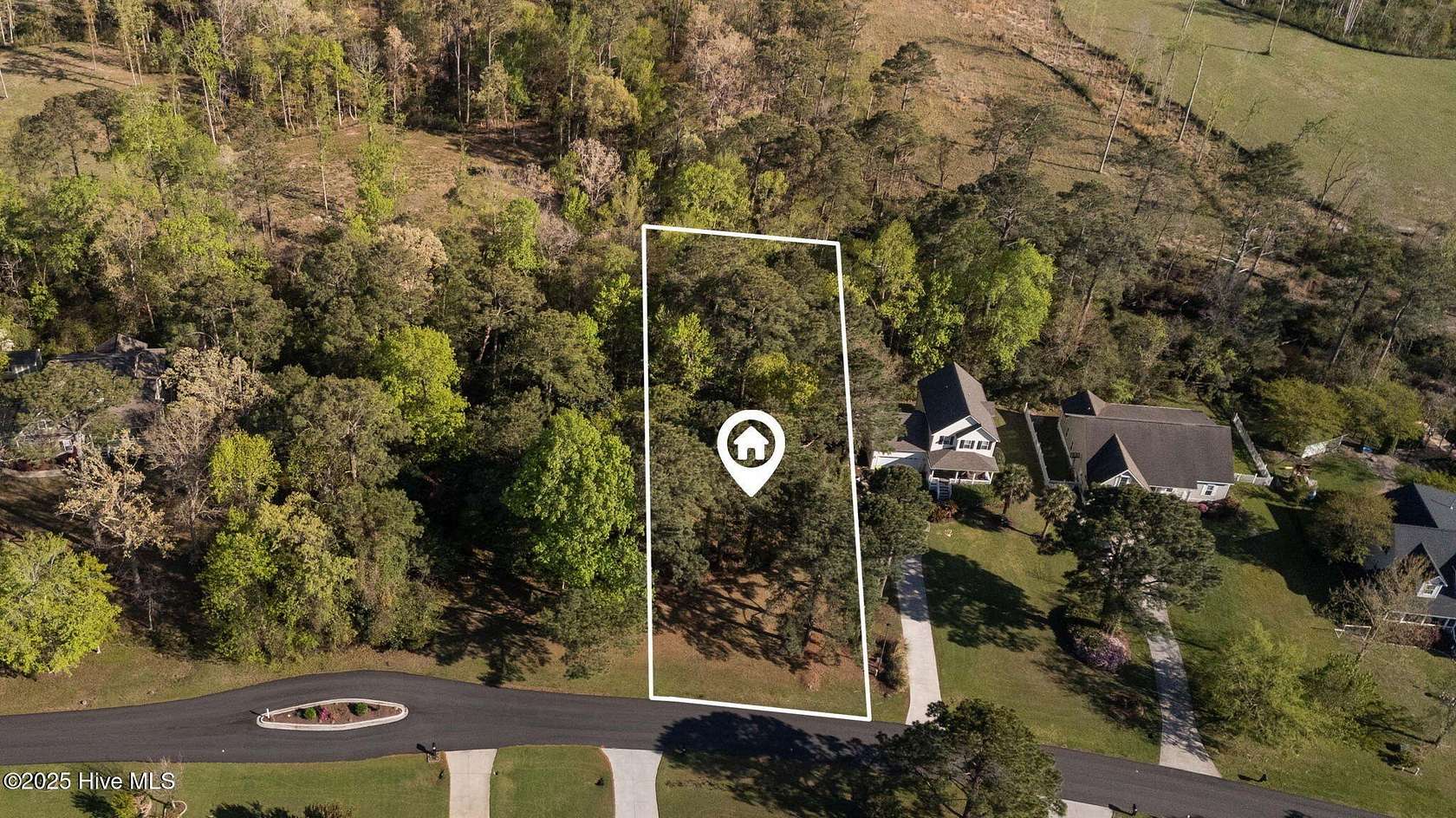 0.37 Acres of Residential Land for Sale in Swansboro, North Carolina