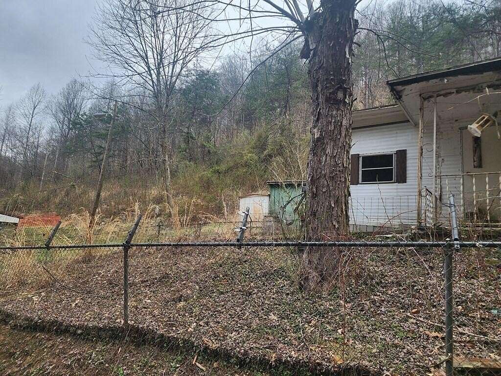 2.78 Acres of Residential Land for Sale in Isom, Kentucky