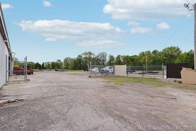 5 Acres of Improved Commercial Land for Sale in Okmulgee, Oklahoma