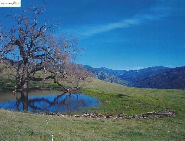 664 Acres of Land for Sale in Cloverdale, California