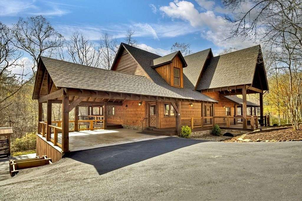 1.77 Acres of Land with Home for Sale in Mineral Bluff, Georgia