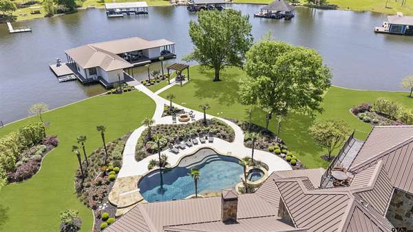 2 Acres of Residential Land with Home for Sale in Whitehouse, Texas