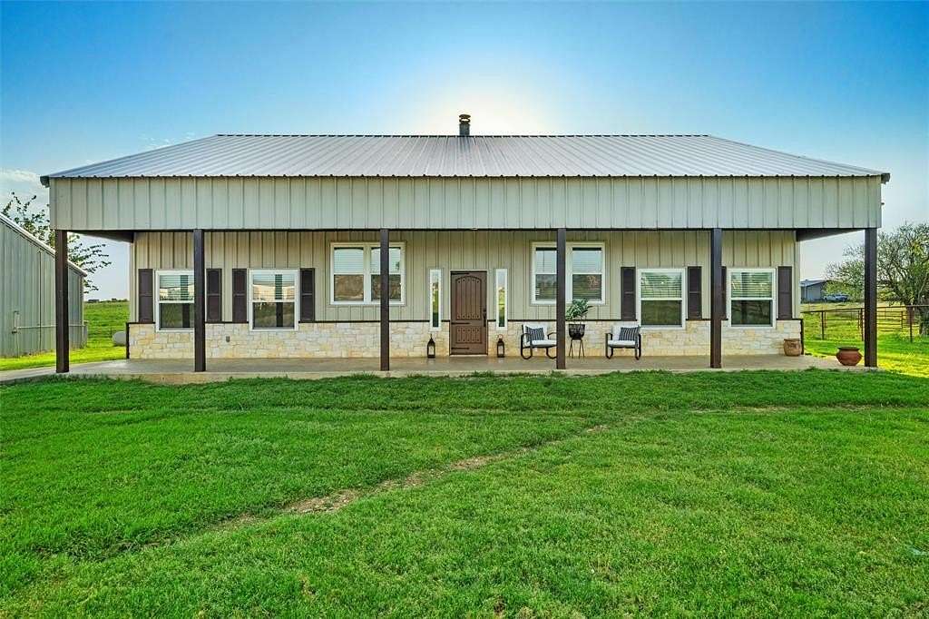 8 Acres of Land with Home for Sale in Krum, Texas