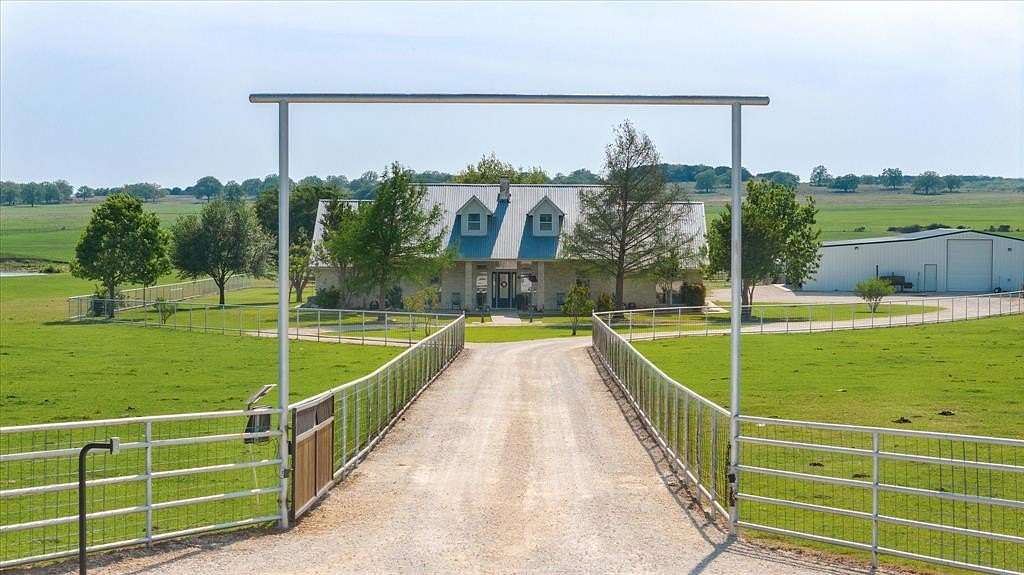 20.3 Acres of Agricultural Land with Home for Sale in Tolar, Texas