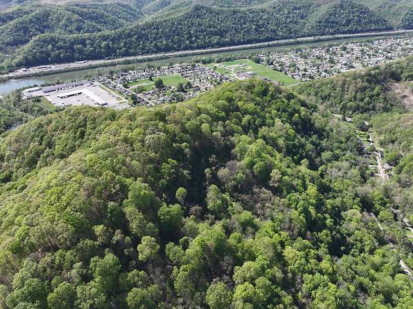 189 Acres of Recreational Land for Sale in Belle, West Virginia