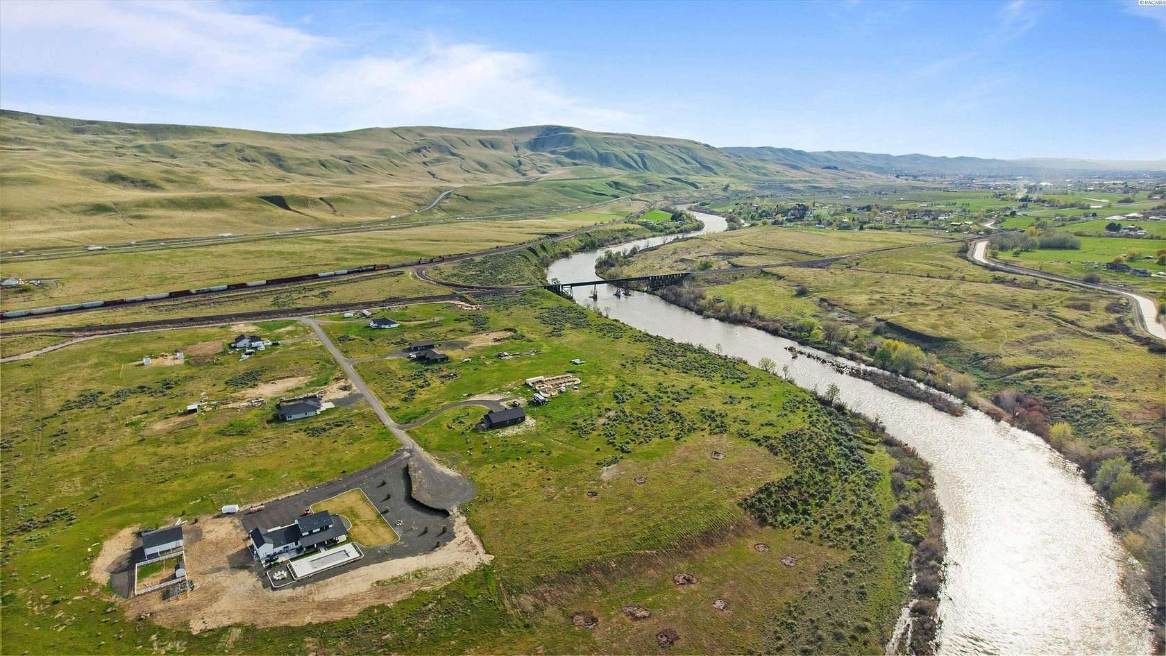 5 Acres of Residential Land for Sale in Prosser, Washington