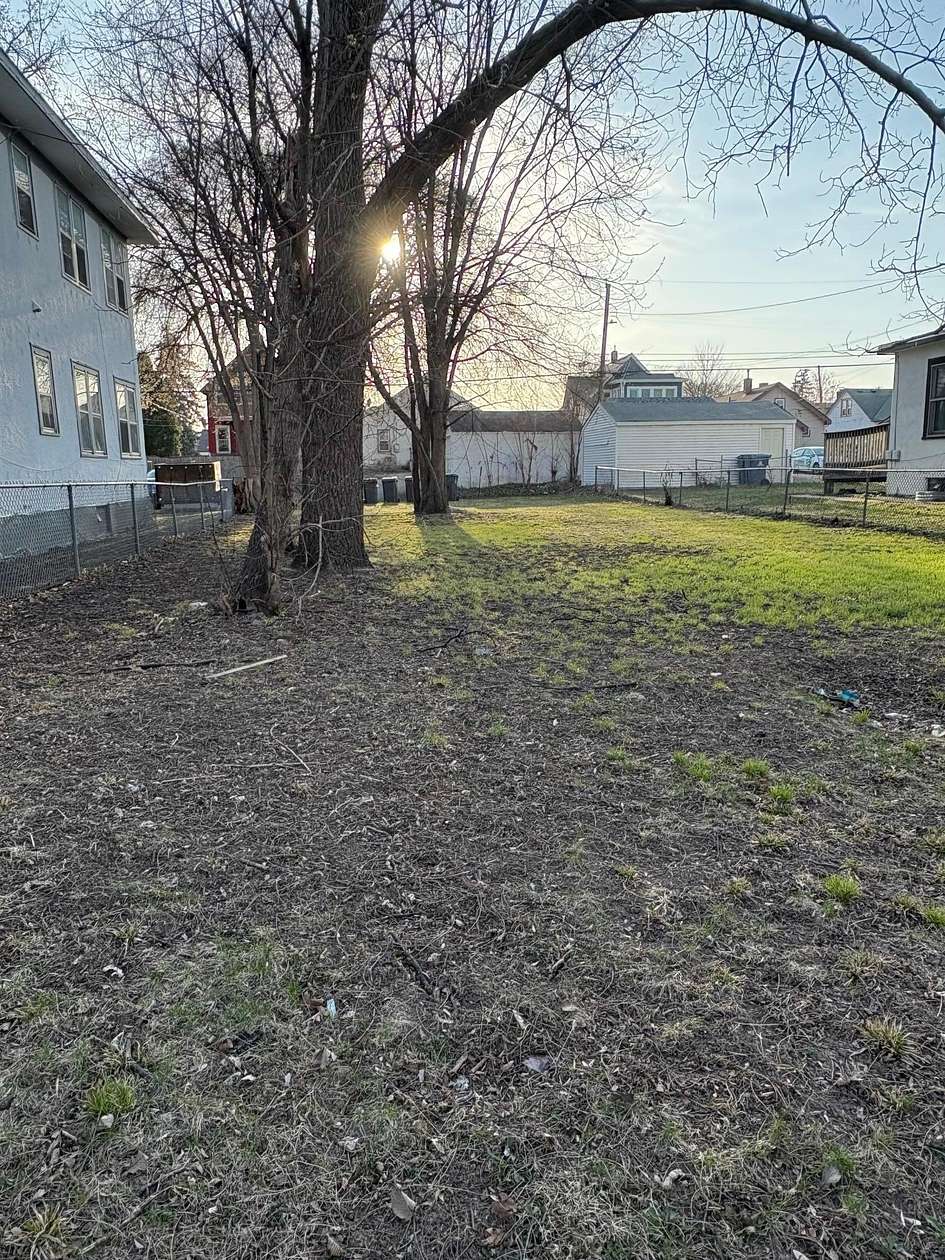 0.12 Acres of Residential Land for Sale in Minneapolis, Minnesota