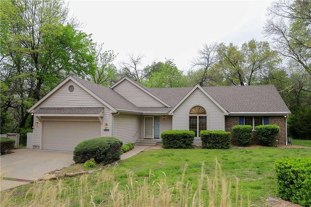 1.7 Acres of Land with Home for Sale in Pittsburg, Kansas