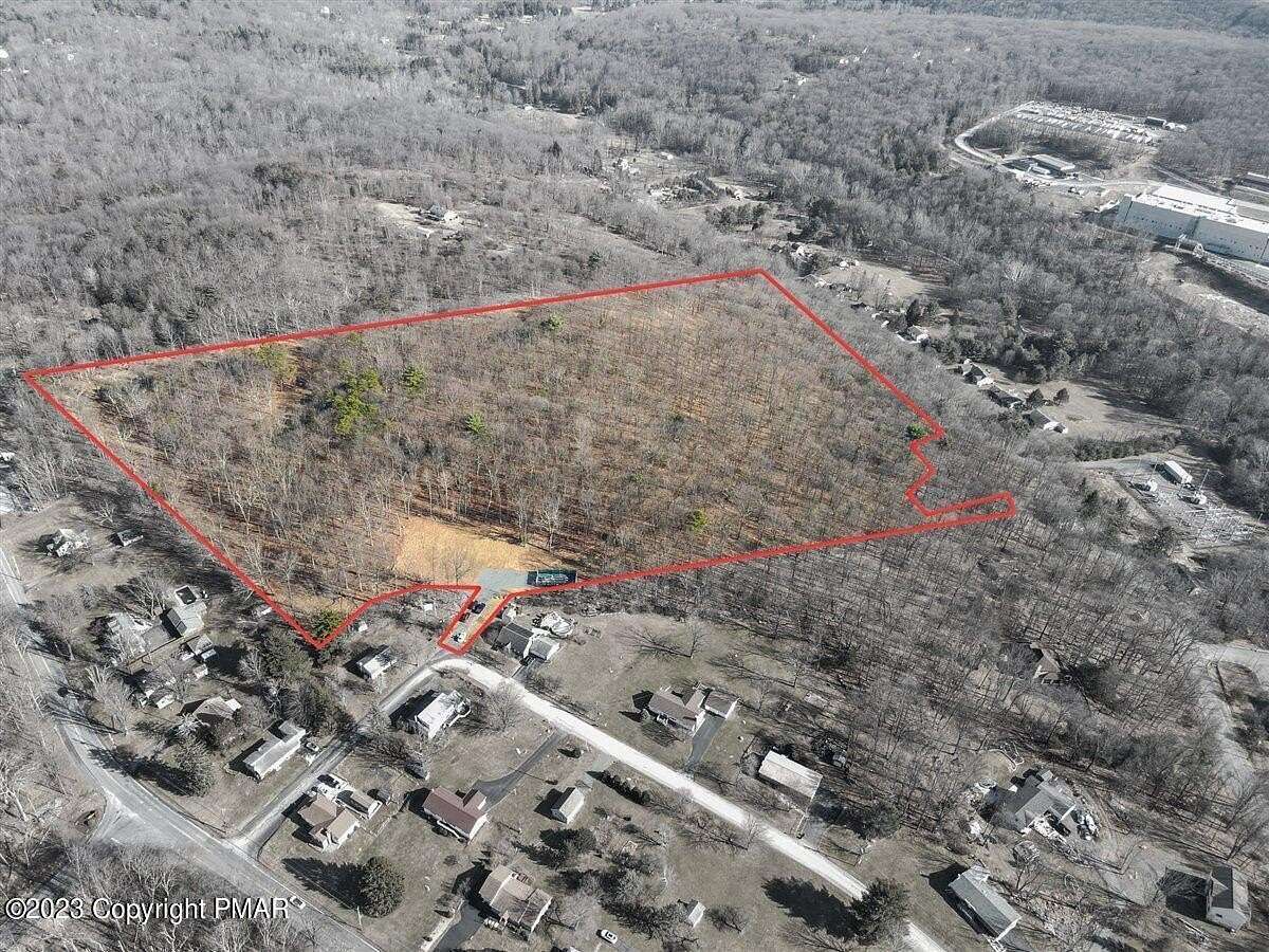 27.8 Acres of Land for Sale in Mount Pocono, Pennsylvania