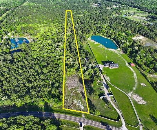 9.35 Acres of Commercial Land for Sale in Huntsville, Texas