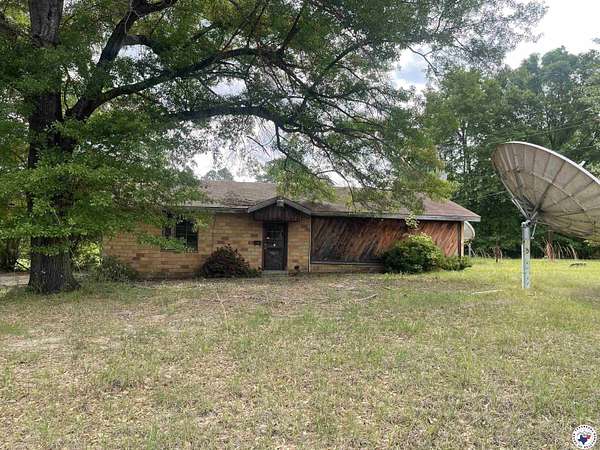 7 Acres of Improved Commercial Land for Sale in Atlanta, Texas