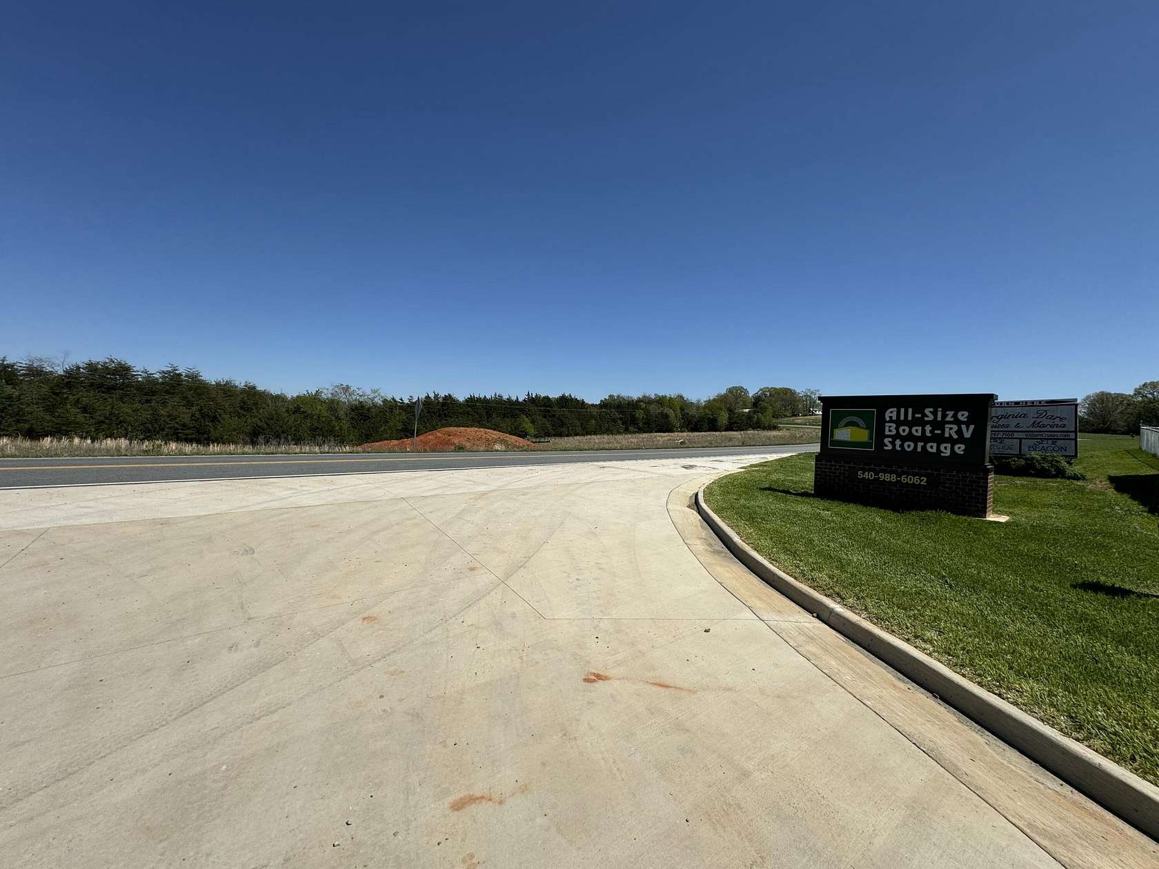 3 Acres of Commercial Land for Sale in Moneta, Virginia