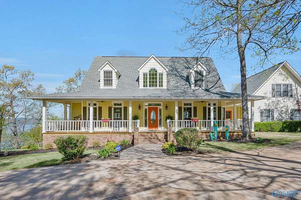 1.6 Acres of Residential Land with Home for Sale in Section, Alabama