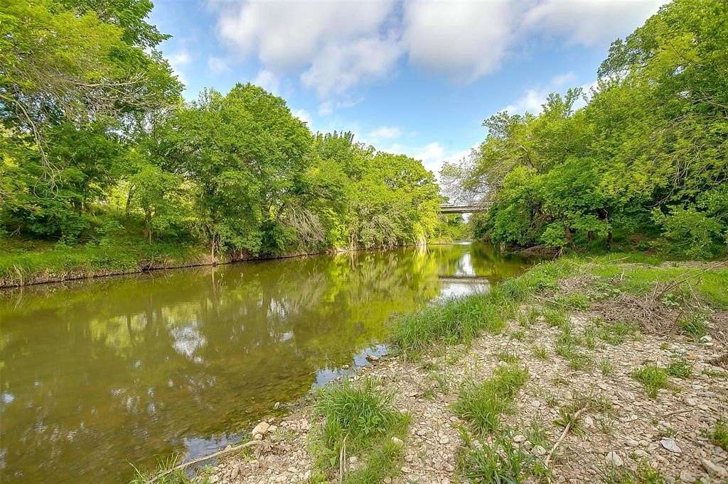 10.6 Acres of Recreational Land for Sale in Blum, Texas