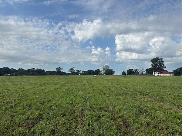 1.13 Acres of Land for Sale in Dodd City, Texas