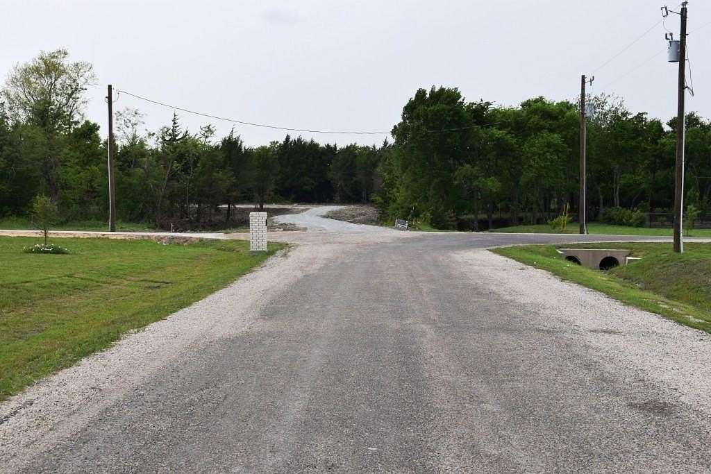 3.4 Acres of Residential Land for Sale in Trenton, Texas