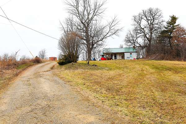 8.25 Acres of Agricultural Land for Sale in Glasgow, Kentucky