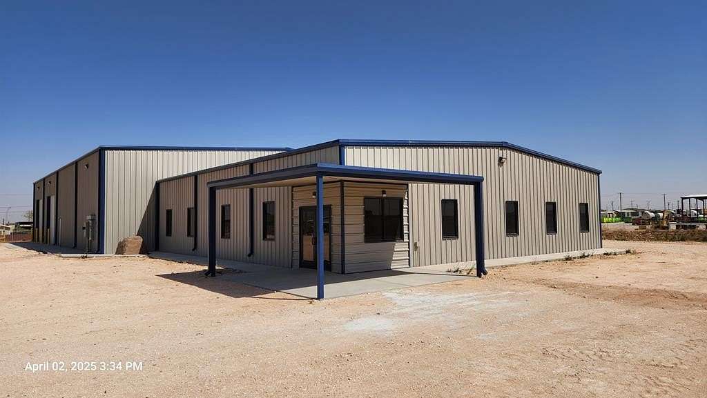 4 Acres of Improved Commercial Land for Sale in Midland, Texas