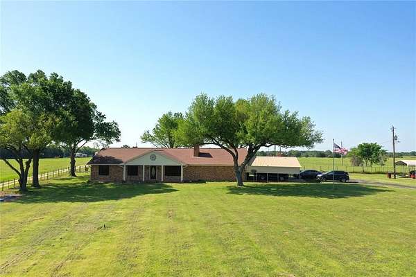 4 Acres of Residential Land with Home for Sale in Teague, Texas