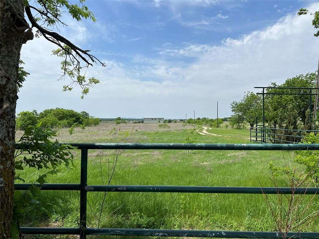 70.5 Acres of Agricultural & Residential Land for Sale in Godley, Texas