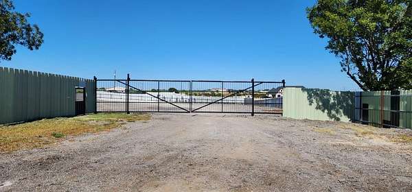 12.4 Acres of Commercial Land for Sale in Ferris, Texas