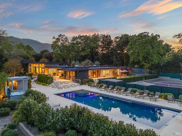 2.26 Acres of Residential Land with Home for Sale in Sonoma, California