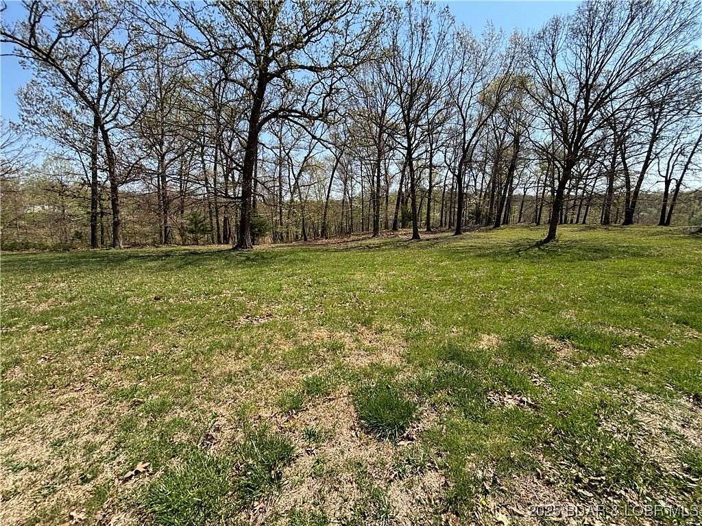 1 Acre of Residential Land for Sale in Sunrise Beach, Missouri