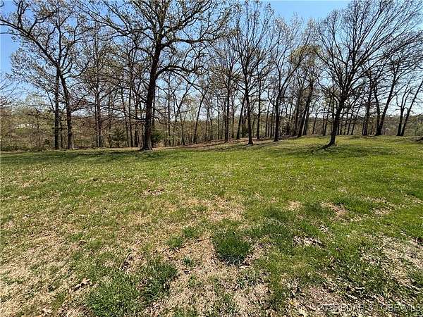 1 Acre of Residential Land for Sale in Sunrise Beach, Missouri