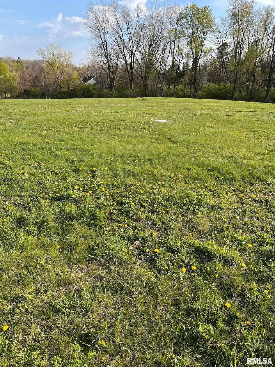 1.43 Acres of Residential Land for Sale in Pekin, Illinois