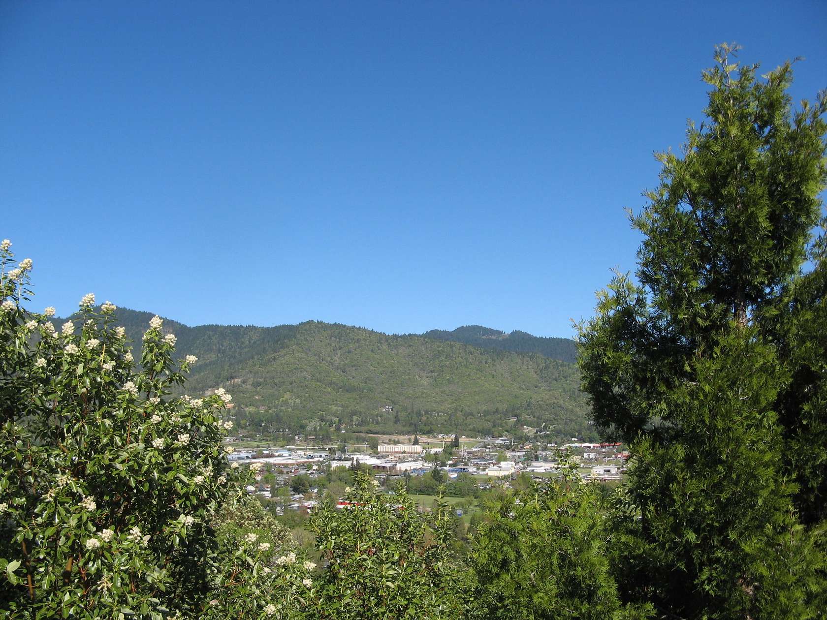 0.7 Acres of Residential Land for Sale in Grants Pass, Oregon