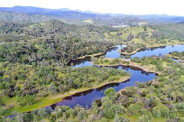 160 Acres of Land for Sale in Paso Robles, California