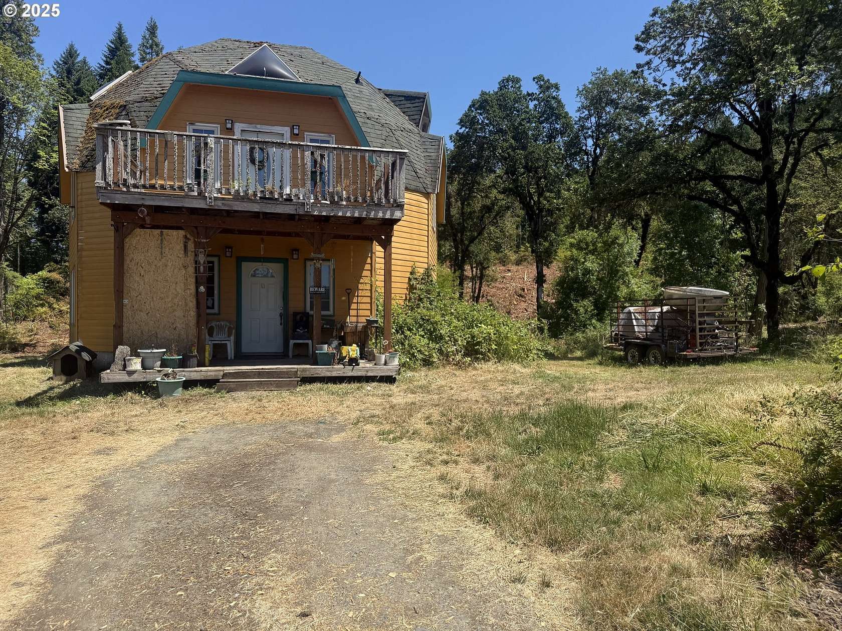 7 Acres of Residential Land with Home for Sale in Cottage Grove, Oregon