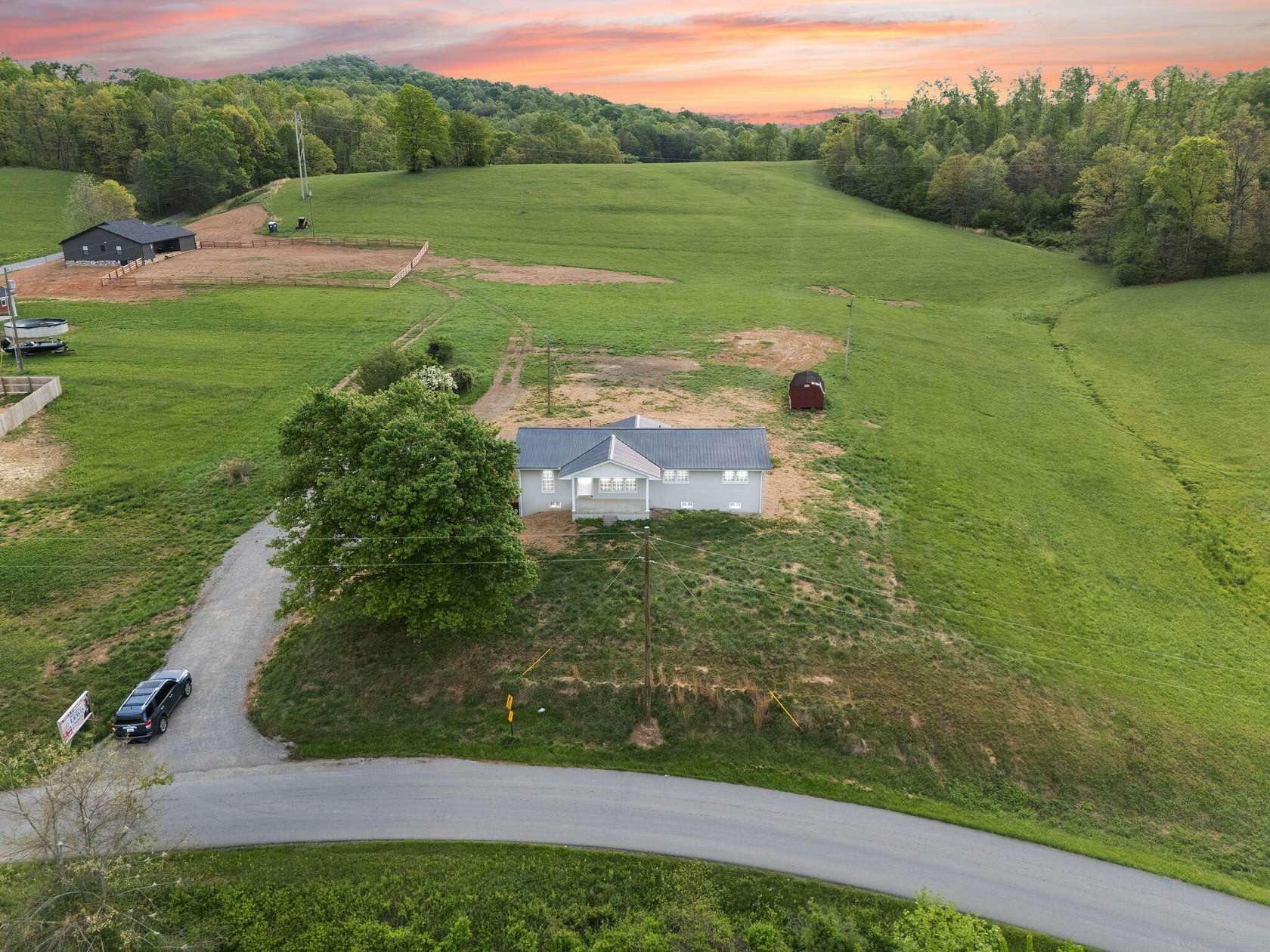 33.5 Acres of Agricultural Land with Home for Sale in London, Kentucky