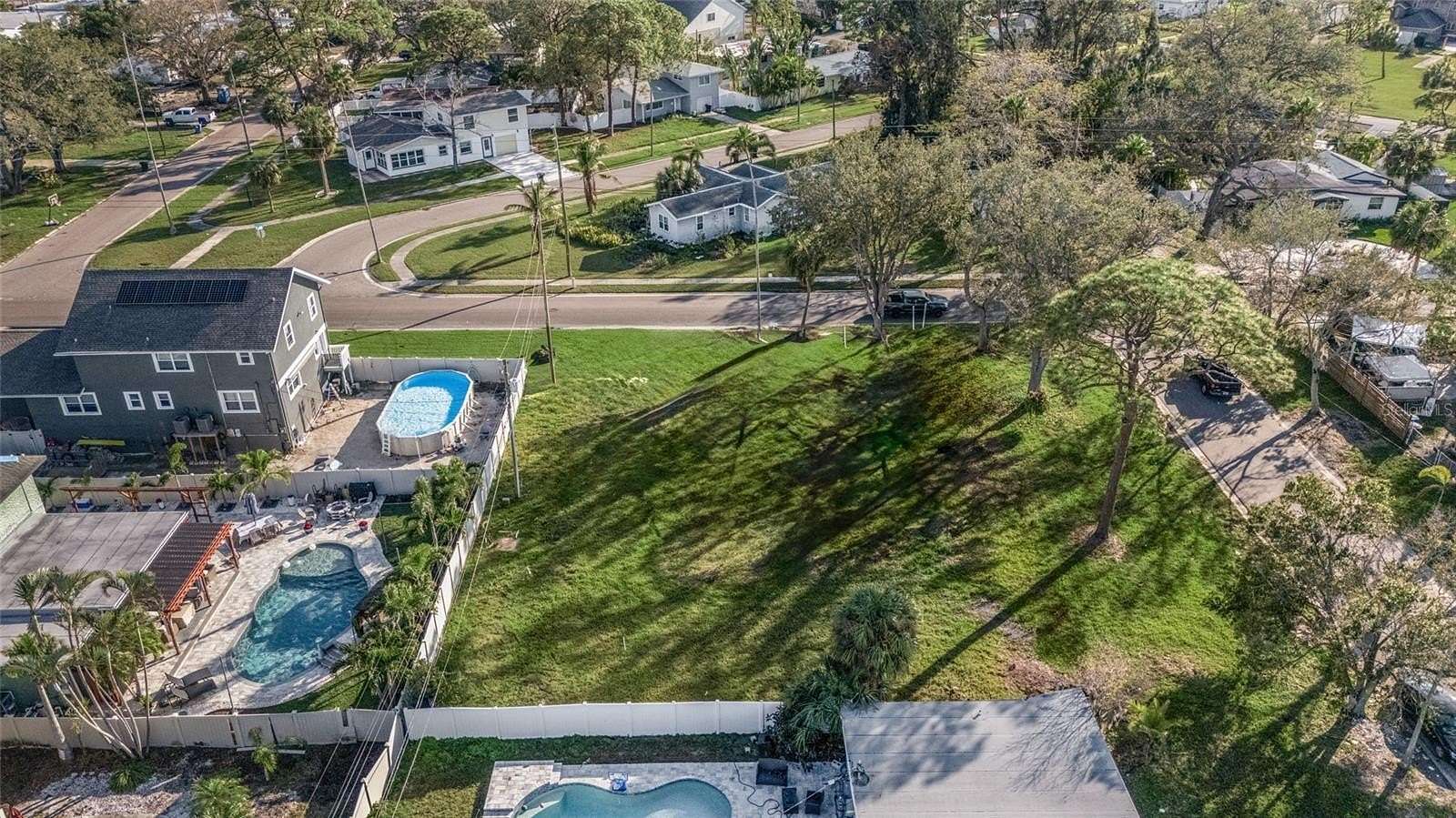 0.33 Acres of Residential Land for Sale in St. Petersburg, Florida
