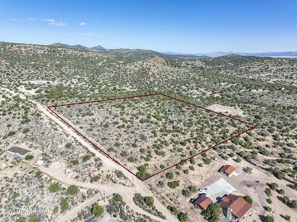 10.6 Acres of Land for Sale in Chino Valley, Arizona