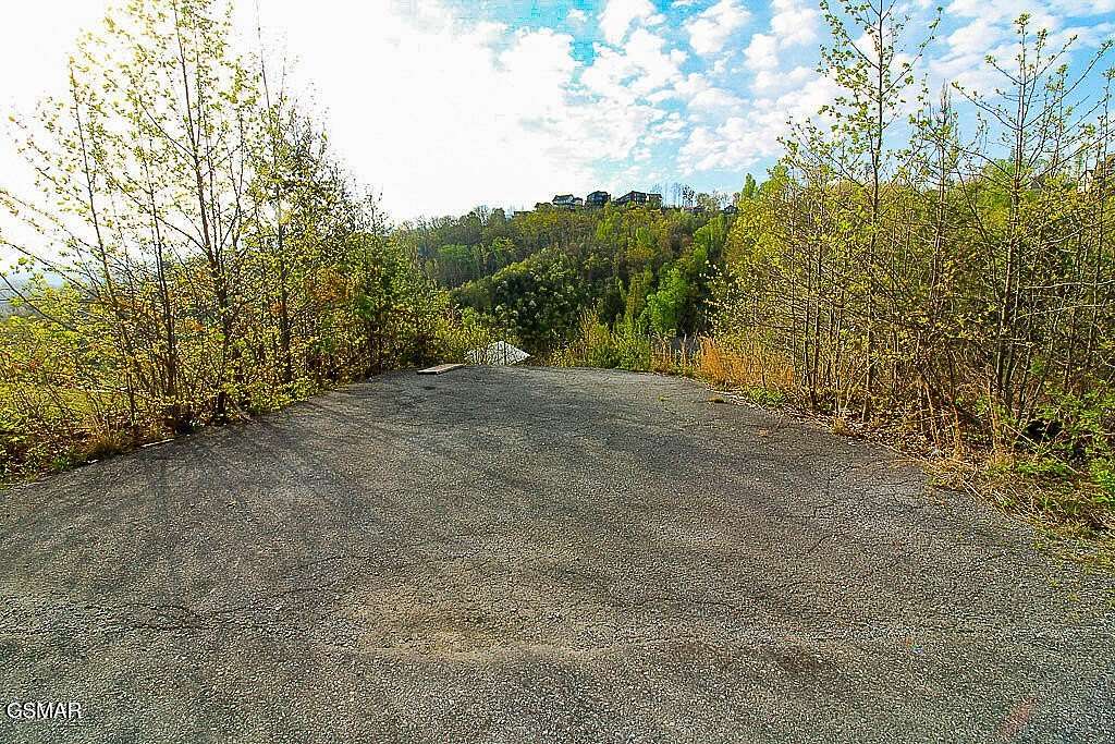 0.56 Acres of Residential Land for Sale in Gatlinburg, Tennessee