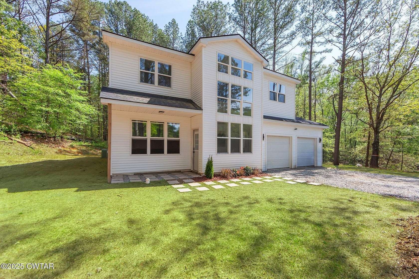 3.42 Acres of Residential Land with Home for Sale in Dresden, Tennessee