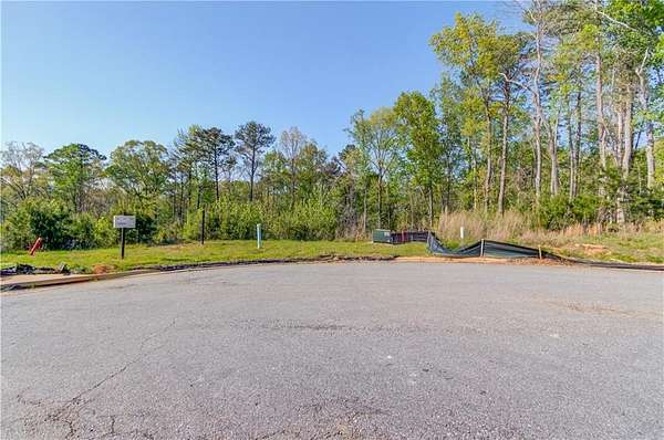 1 Acre of Residential Land for Sale in Suwanee, Georgia