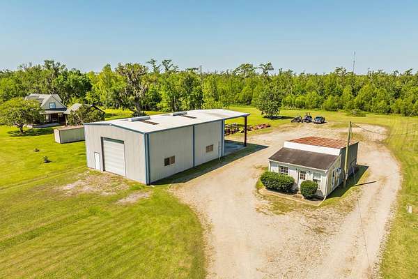 1.6 Acres of Improved Commercial Land for Sale in Houma, Louisiana