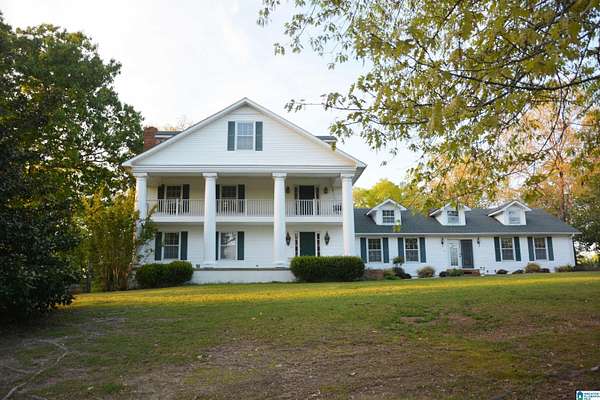 14.5 Acres of Land with Home for Sale in Gadsden, Alabama