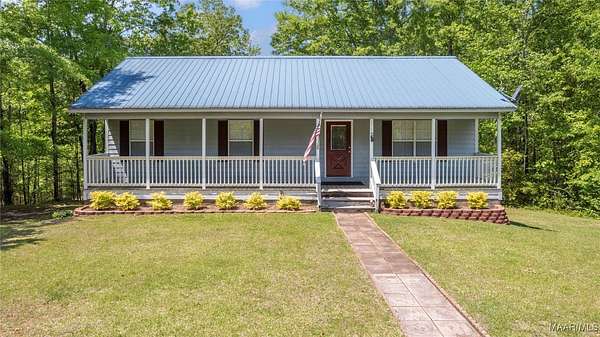 20.5 Acres of Recreational Land with Home for Sale in Eclectic, Alabama