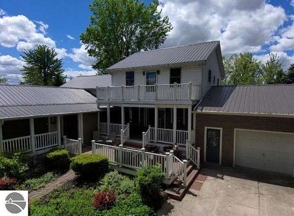 2 Acres of Residential Land with Home for Sale in Carson City, Michigan