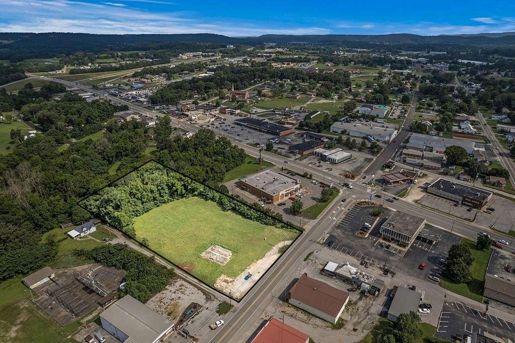 2.49 Acres of Commercial Land for Sale in Sparta, Tennessee